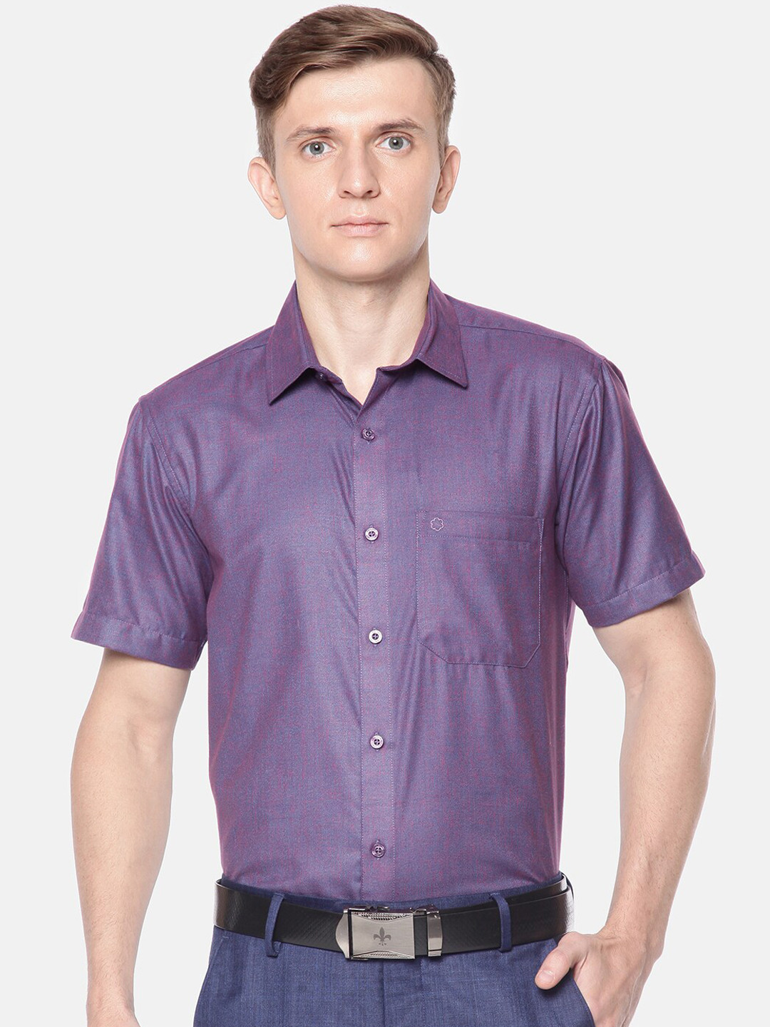 

Jansons Men Purple Regular Fit Solid Formal Shirt