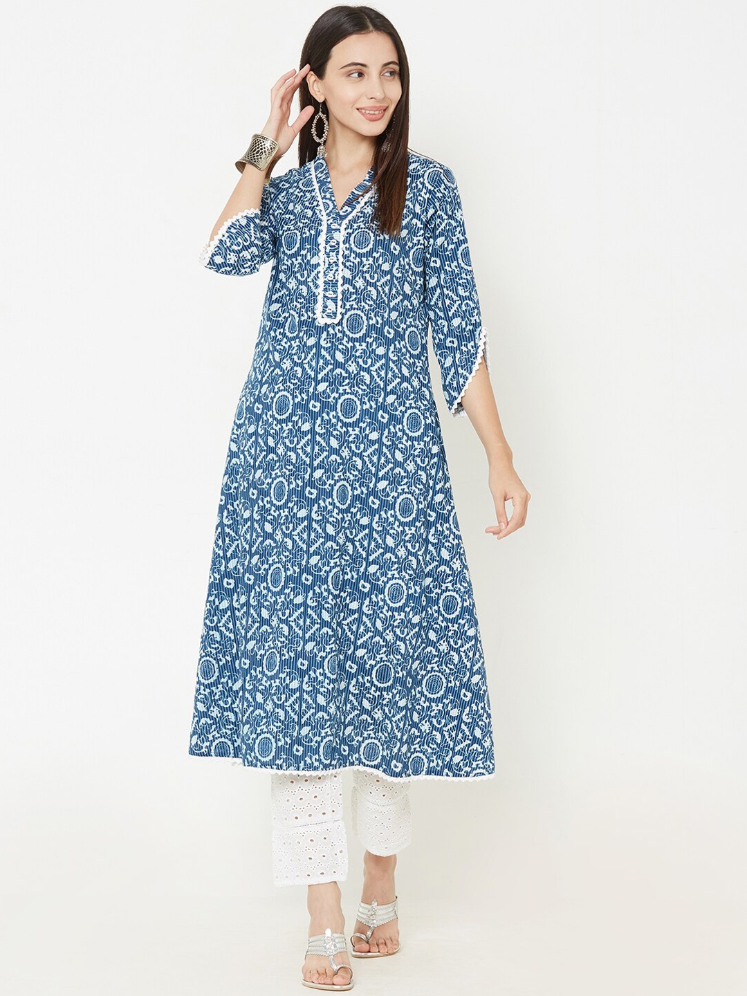 

FASHOR Women Blue & Off-White Printed Kurta with Trousers