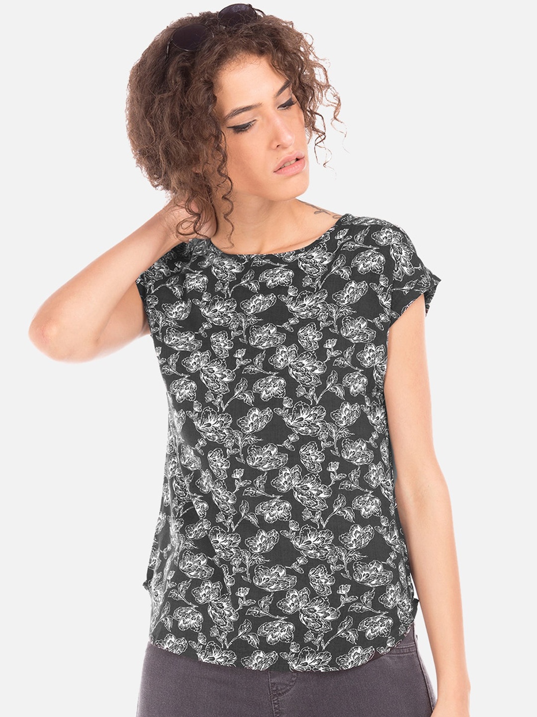 

Cherokee Women Grey Printed Top