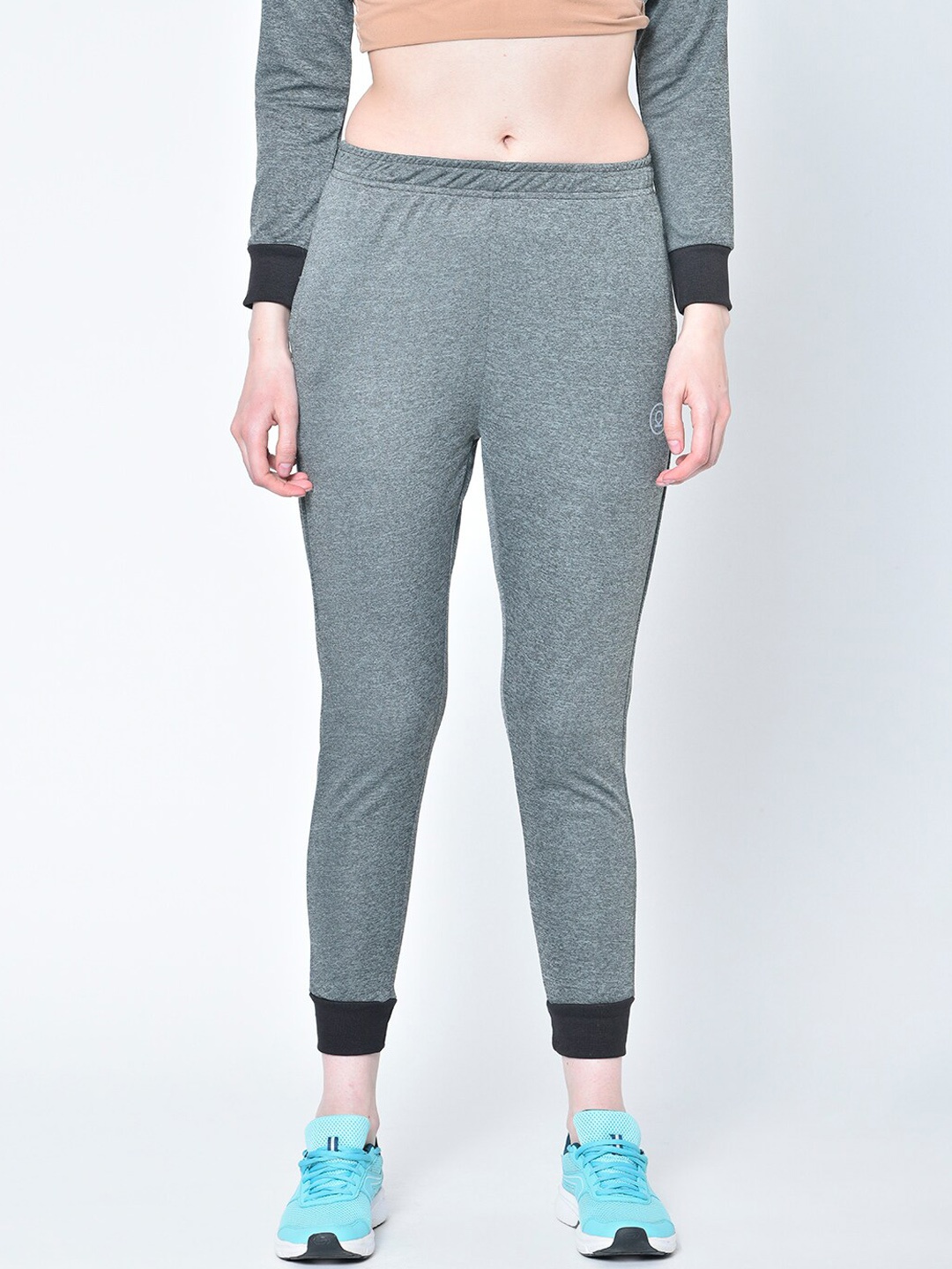 

CHKOKKO Women Grey Melange Solid Slim Fit Yoga Joggers