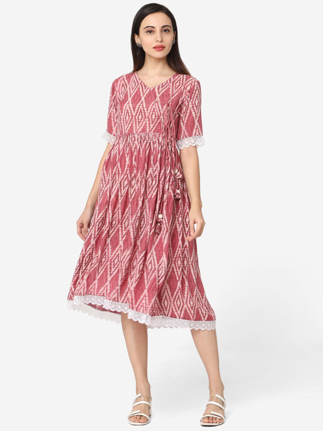 

Saanjh Women Pink Printed Fit and Flare Dress