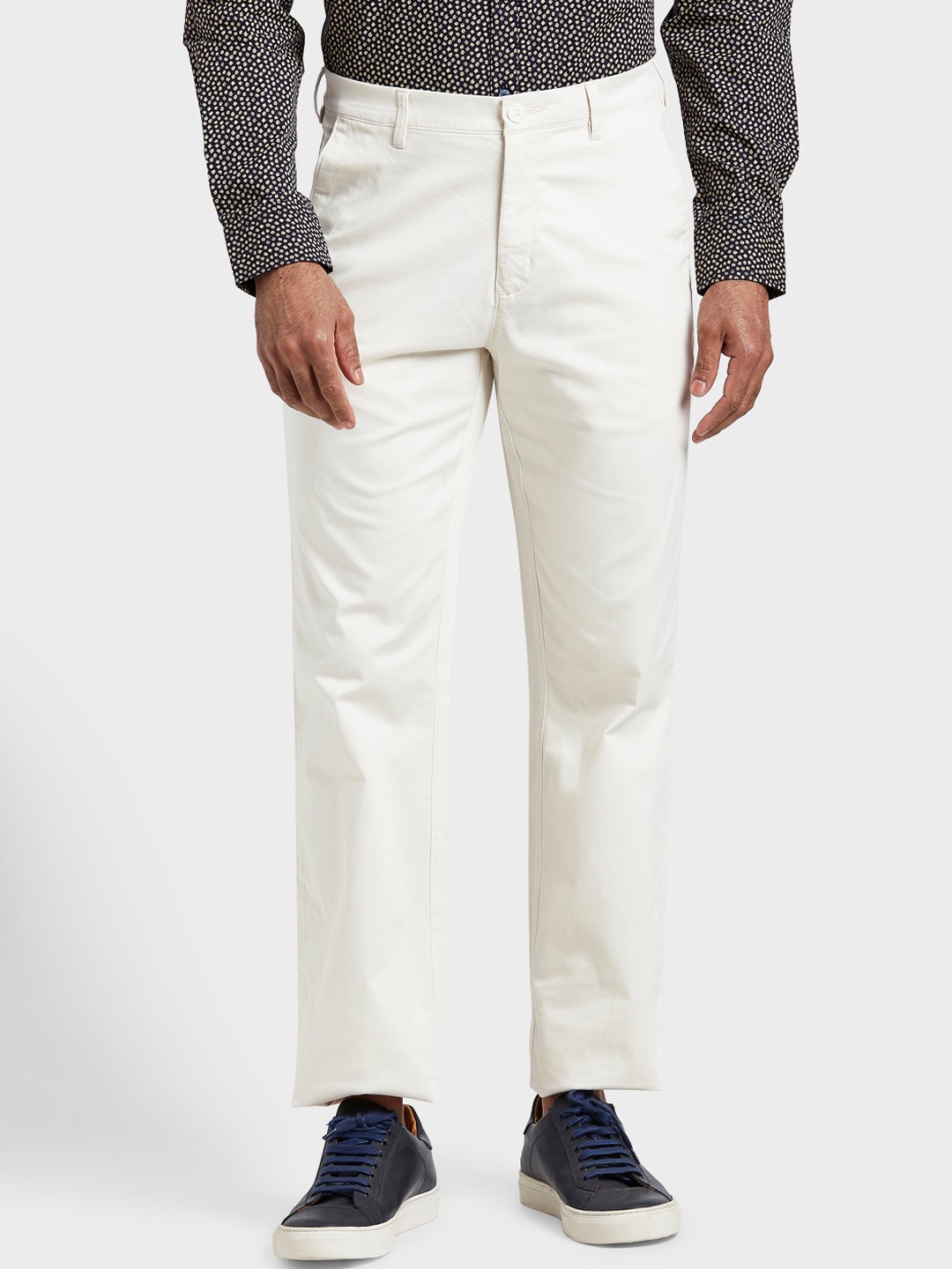 

ColorPlus Men Cream-Coloured Regular Fit Solid Regular Trousers
