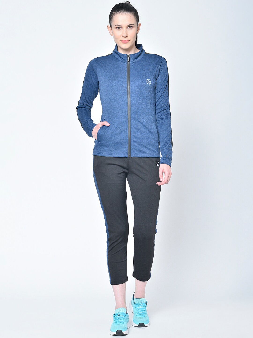 

CHKOKKO Women Navy Blue & Black Solid Tracksuit