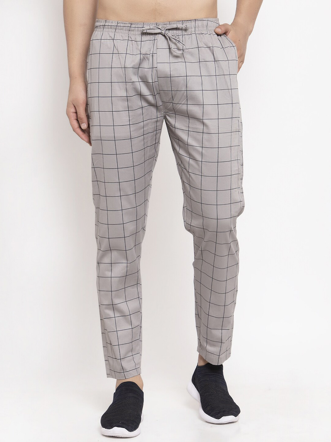 

JAINISH Men Grey Checked Tapered Fit Track Pants