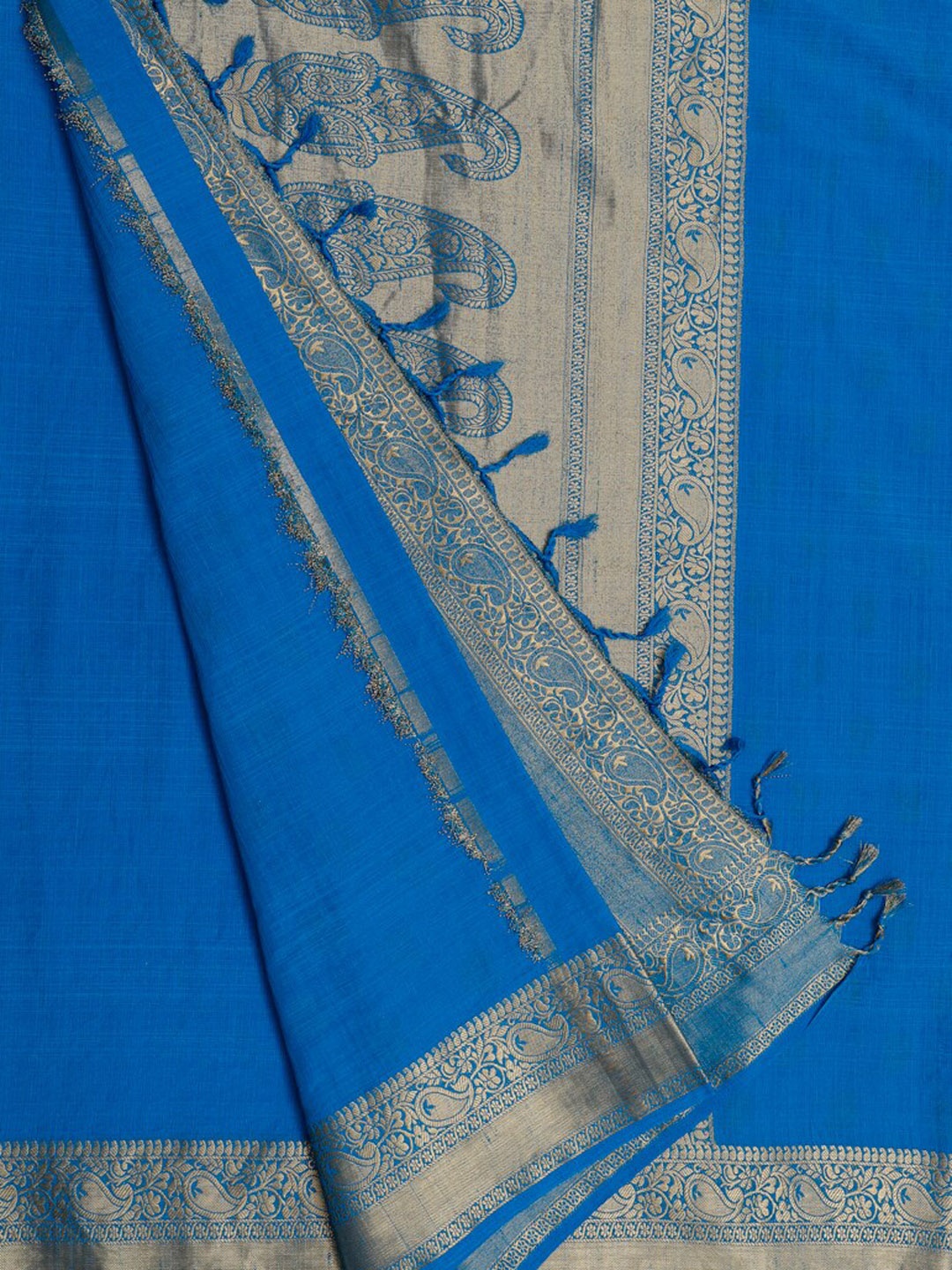 

Bangalore Silk Emporium Blue Woven Design Saree