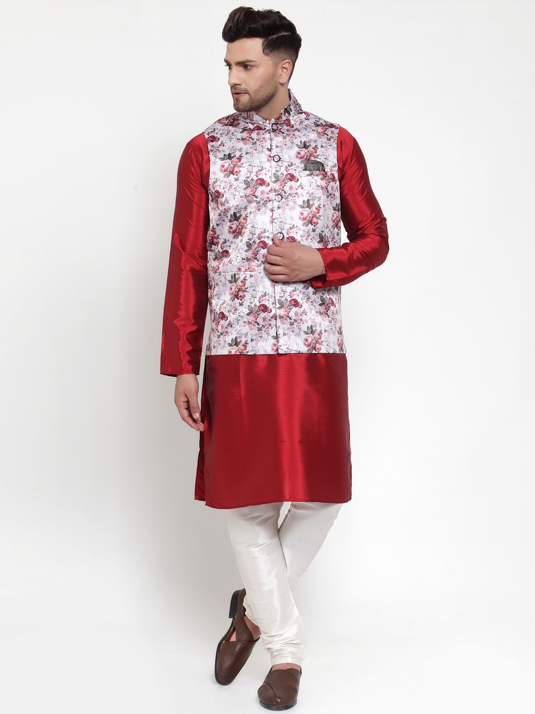 

Jompers Men Silver-Coloured & Maroon Solid Kurta with Churidar & Nehru Jacket