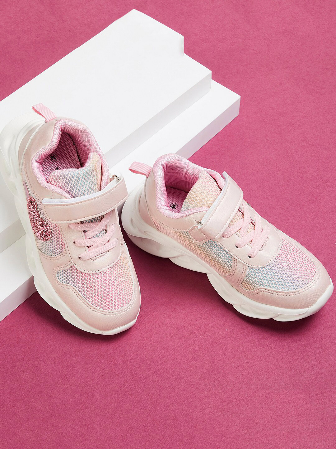 

Fame Forever by Lifestyle Girls Pink Sneakers