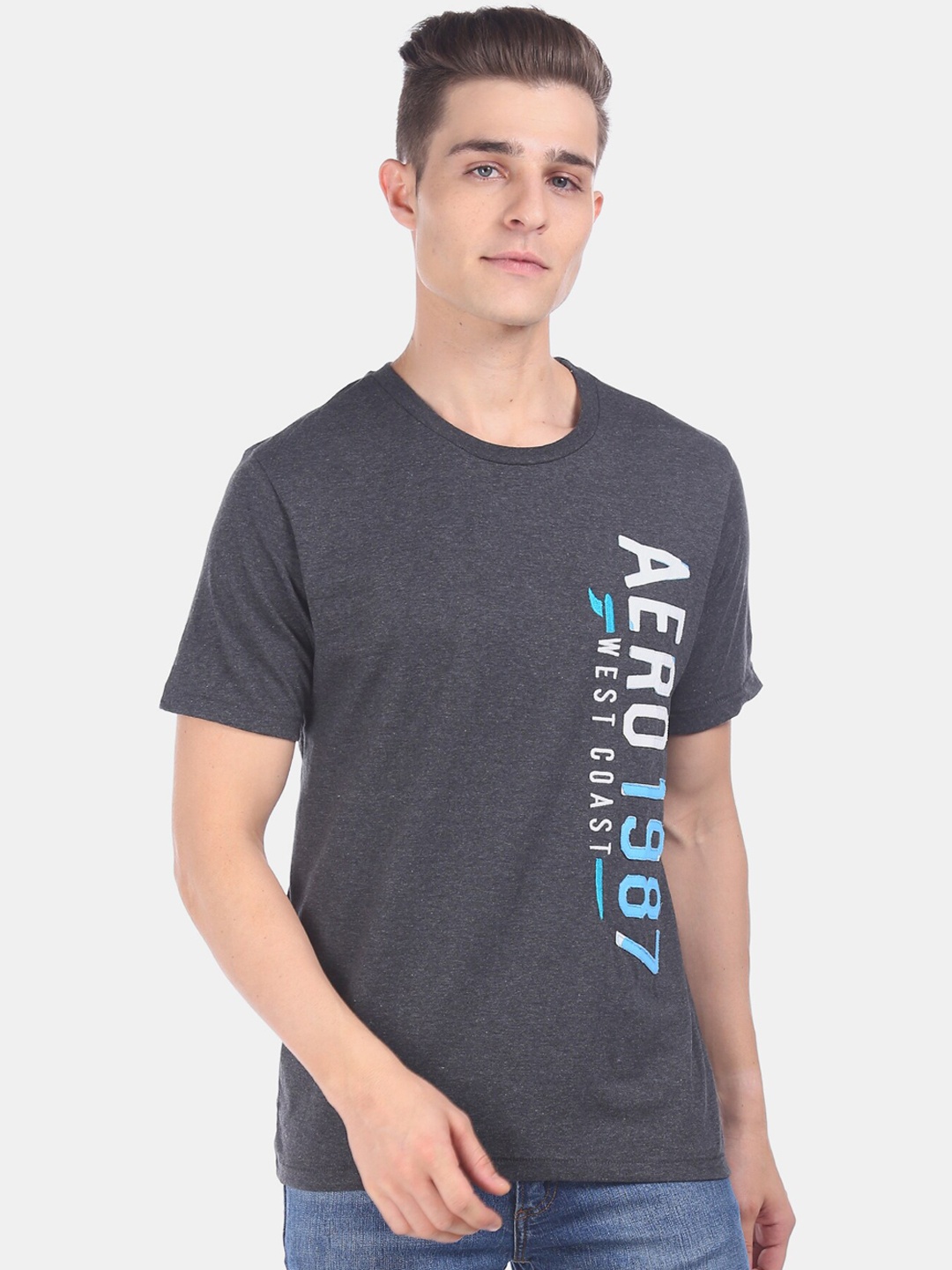 

Aeropostale Men Grey Solid Round Neck T-shirt