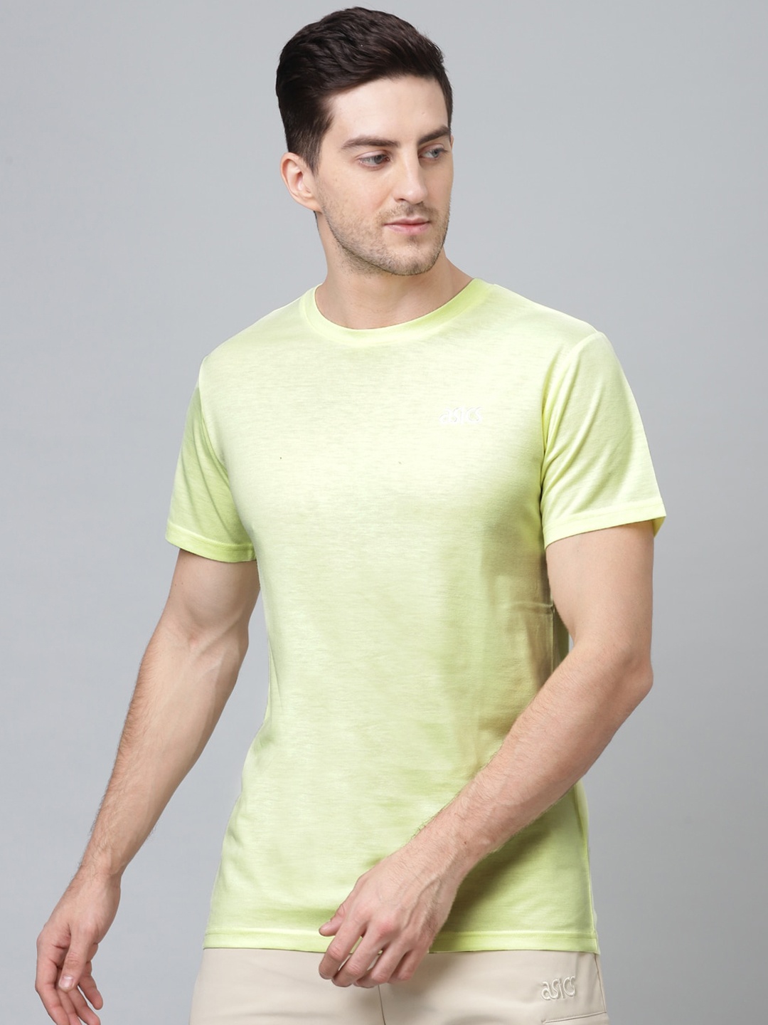

ASICS Men Yellow Solid Jsy Tokyo Ss Round Neck T-shirt