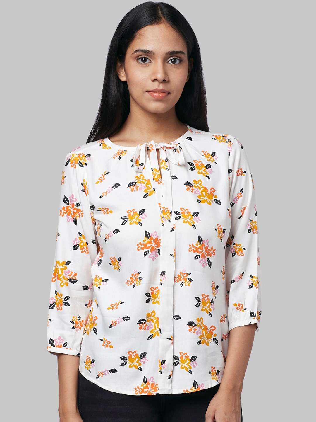 

Park Avenue Woman White Printed Top