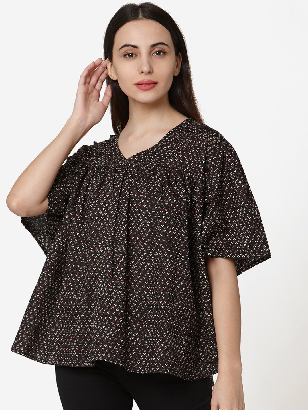 

Saanjh Women Black Cotton Printed Tunic