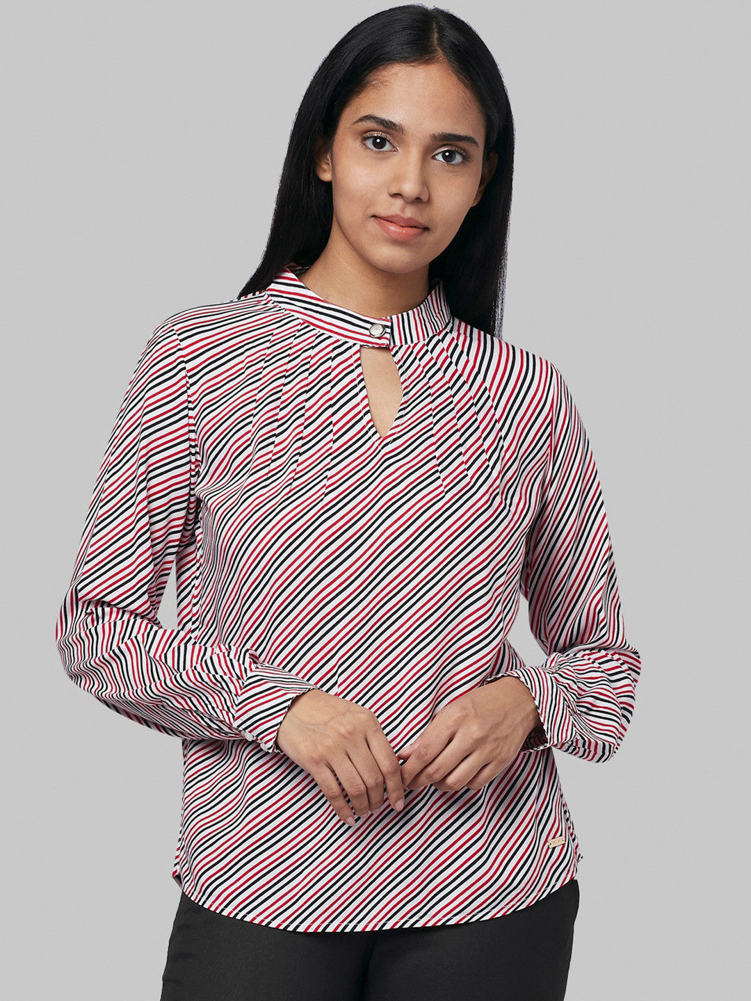 

Park Avenue Woman Women Red Printed Top