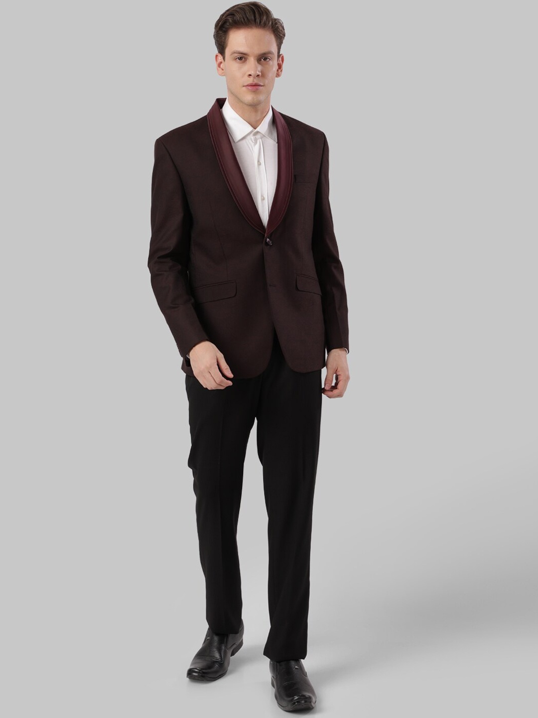 

Ethnix By Raymond Men Maroon & Black Solid Formal Suits