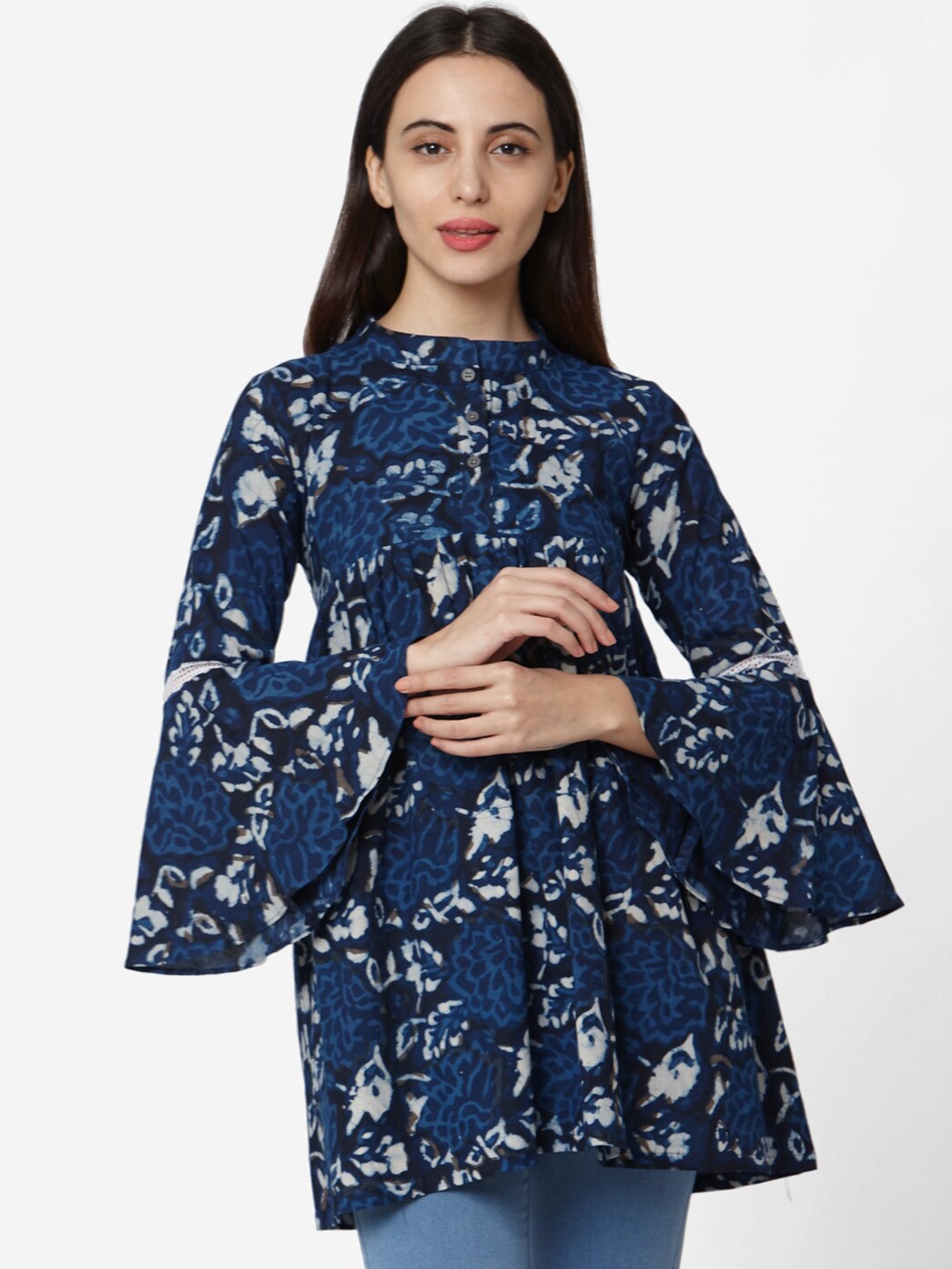 

Saanjh Women Blue Printed Tunic