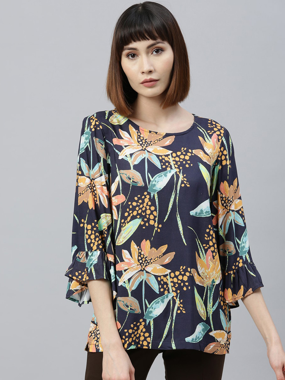 

Park Avenue Woman Black & Green Floral Printed Top