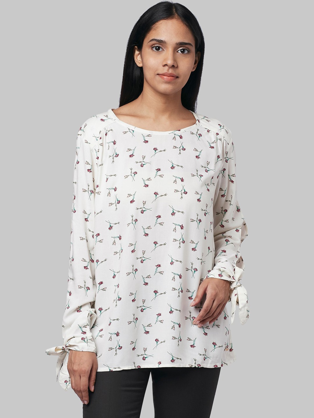 

Park Avenue Woman White Floral Printed Top