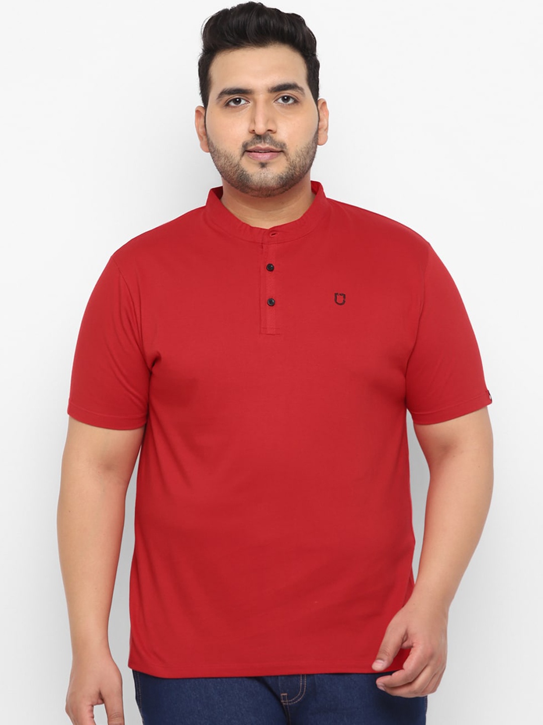 

Urbano Plus Men Red Solid Mandarin Collar Pure Cotton T-shirt