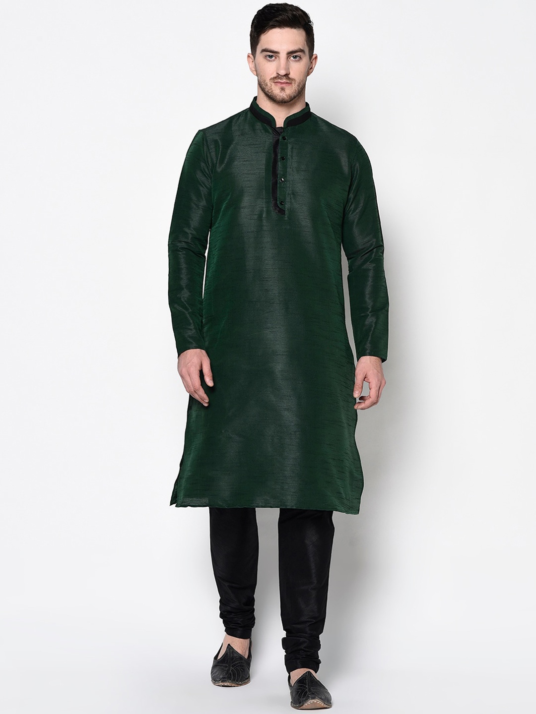 DEYANN Men Green & Black Solid Dupion Silk Kurta with Pyjamas