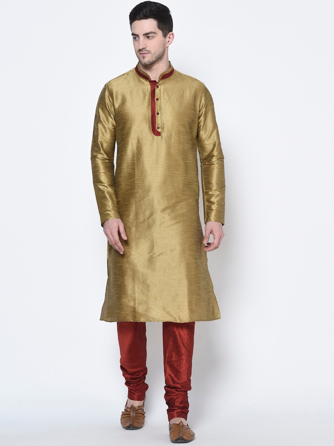 

DEYANN Men Beige & Red Solid Kurta with Pyjamas