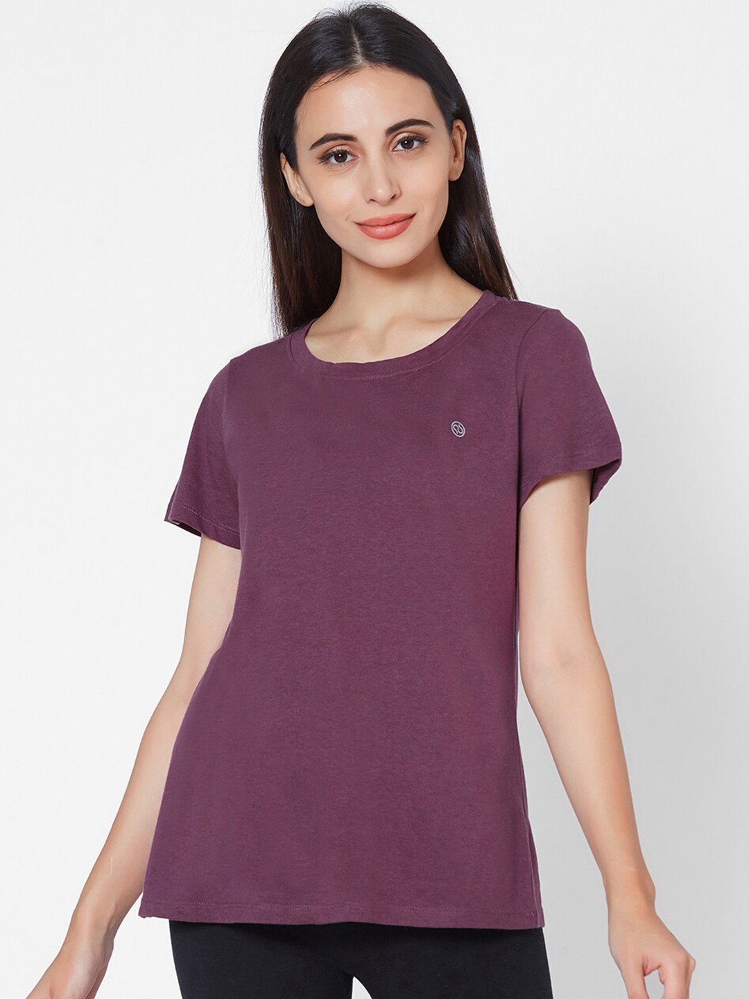 

SOIE Women Mauve Solid Lounge Tshirt