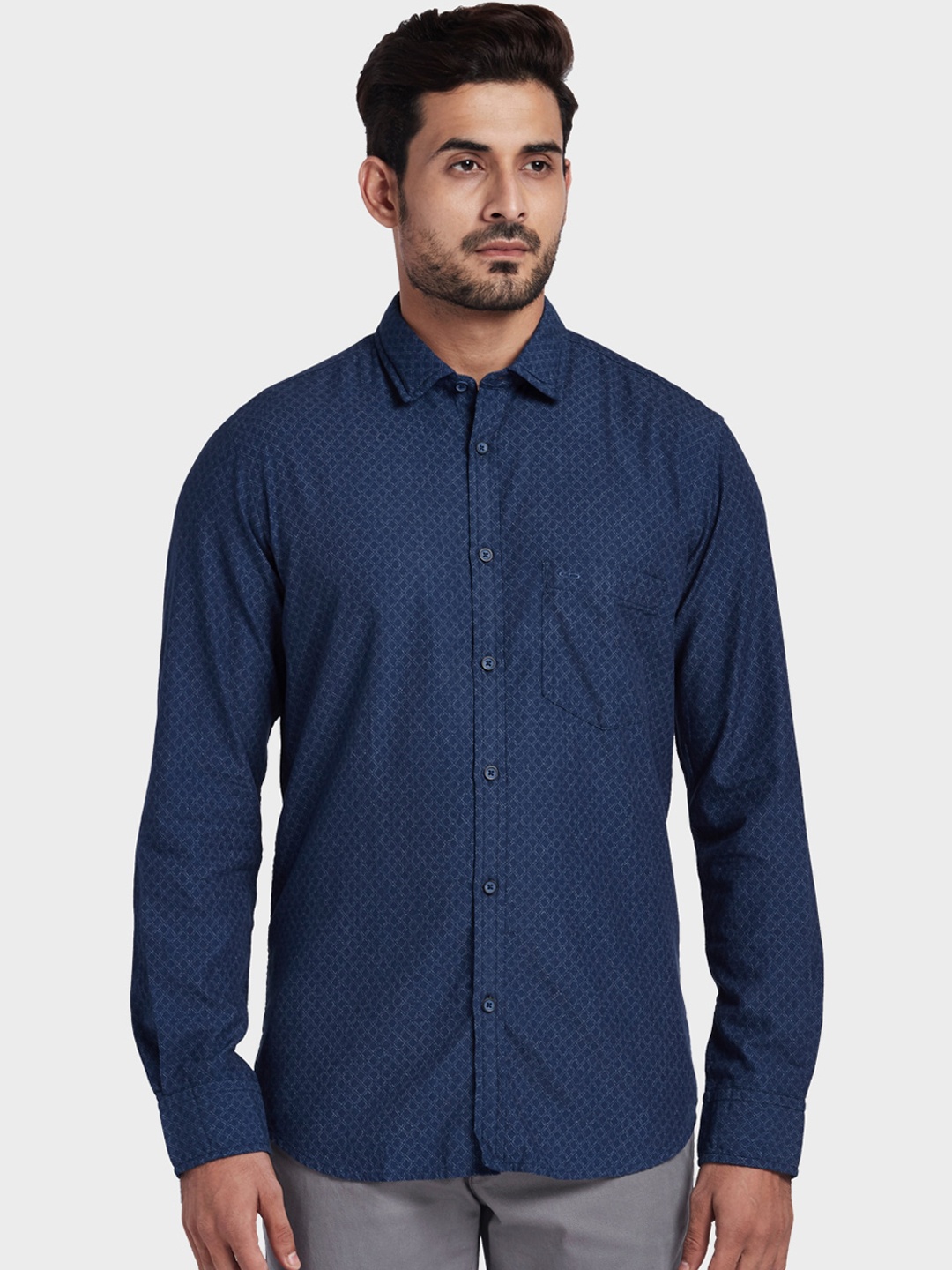 

ColorPlus Men Blue & Off-White Tailored Fit Printed Casual Shirt