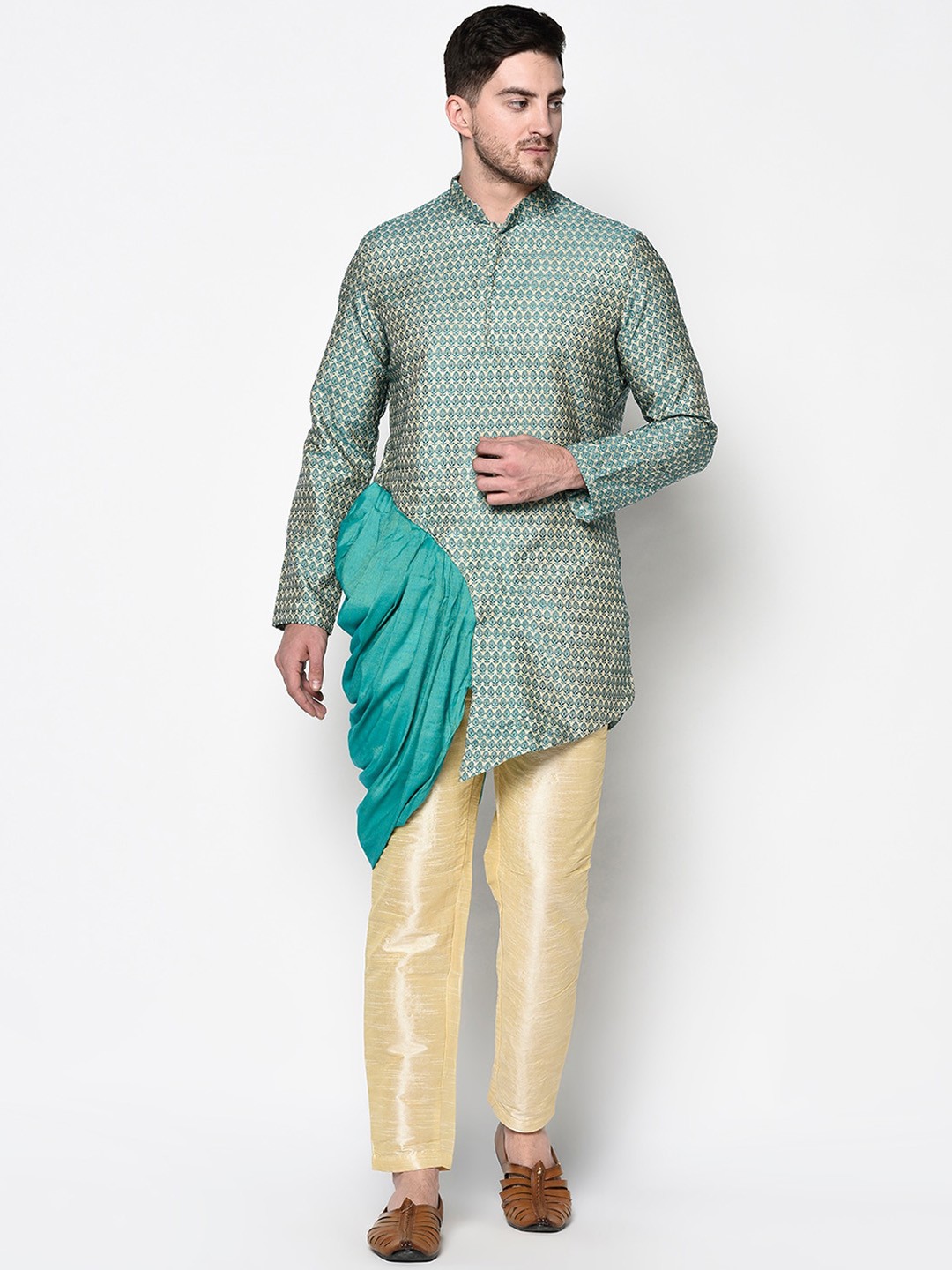 

DEYANN Men Blue & Gold-Toned Woven Design Kurta with Pyjamas