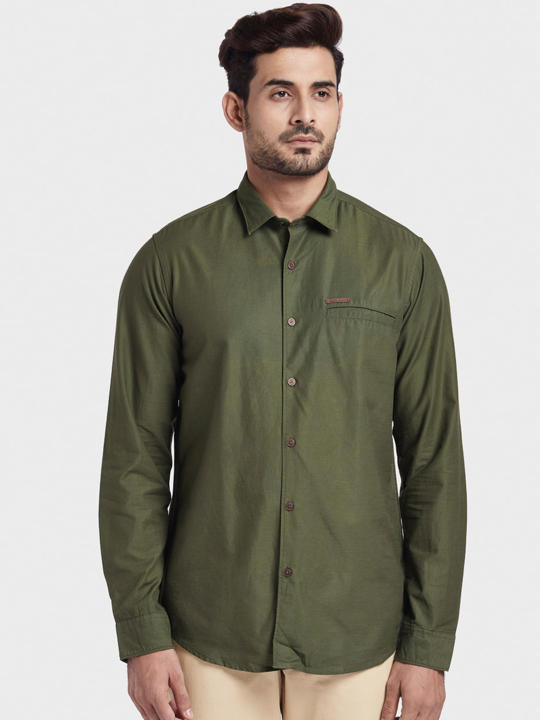 

ColorPlus Men Green Regular Fit Solid Casual Shirt