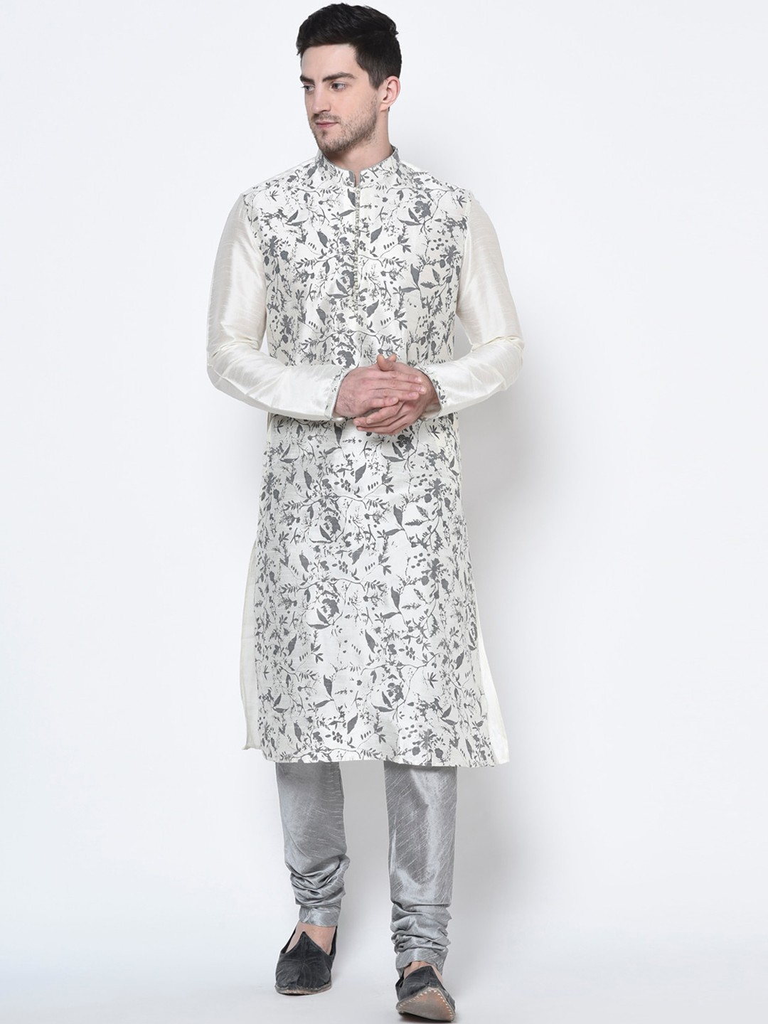 

DEYANN Men Grey & White Self Design Kurta with Churidar