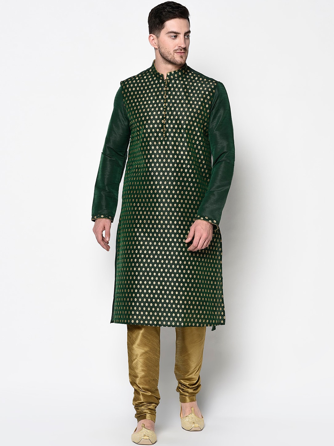 

DEYANN Men Black & Gold-Coloured Woven Design Kurta with Churidar