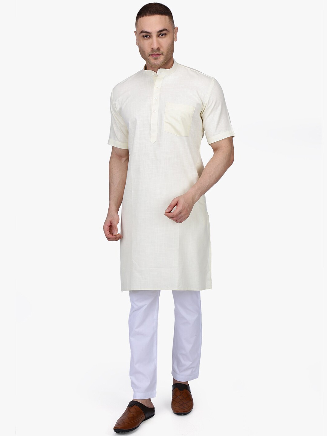 

RAJUBHAI HARGOVINDAS Men Off-White Solid Straight Kurta