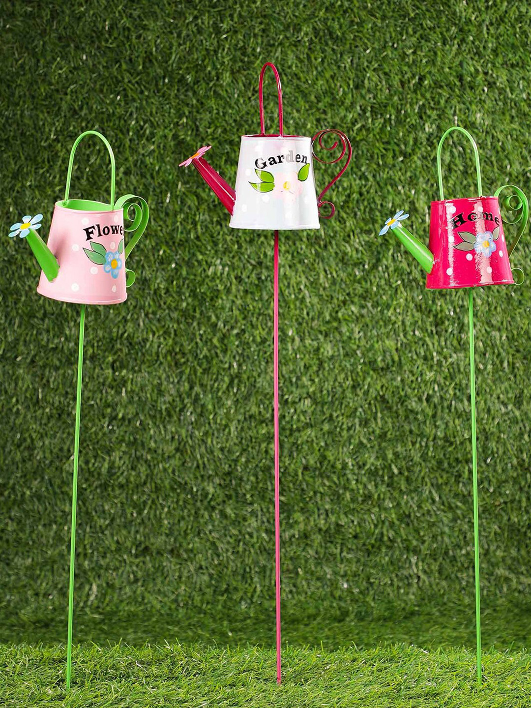 

Green Girgit Set of 3 Garden Stick Planters, White