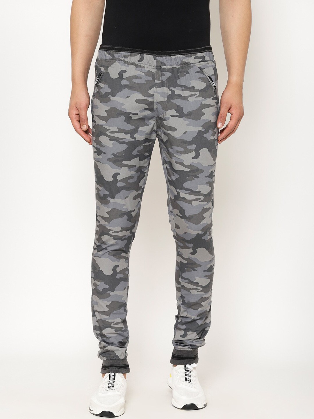 

SAPPER Men Grey Slim Fit Camouflage Printed Joggers