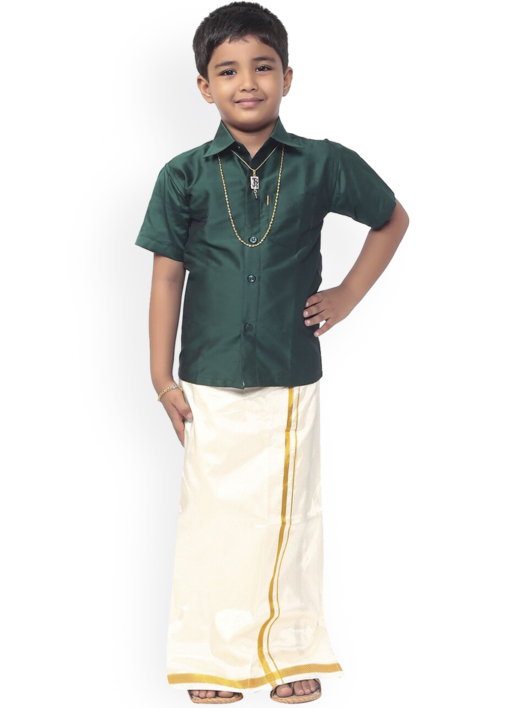 

Thangamagan Boys Green & Off-White Solid Shirt With Veshti