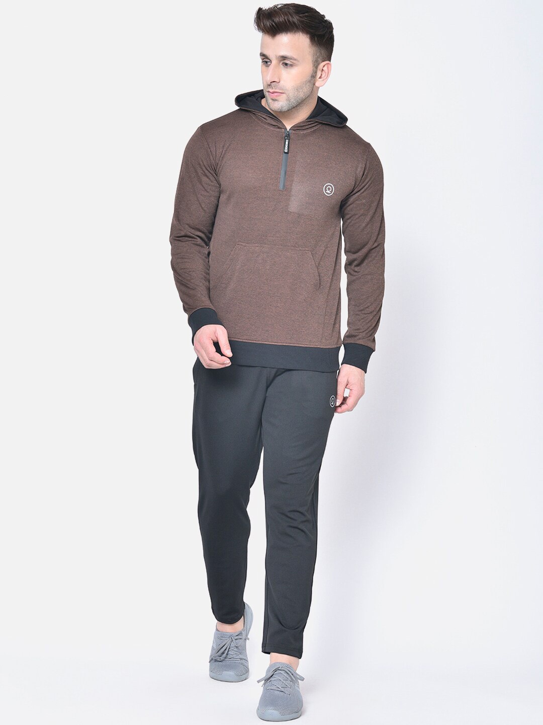 

Chkokko Men Brown & Grey Solid Tracksuit