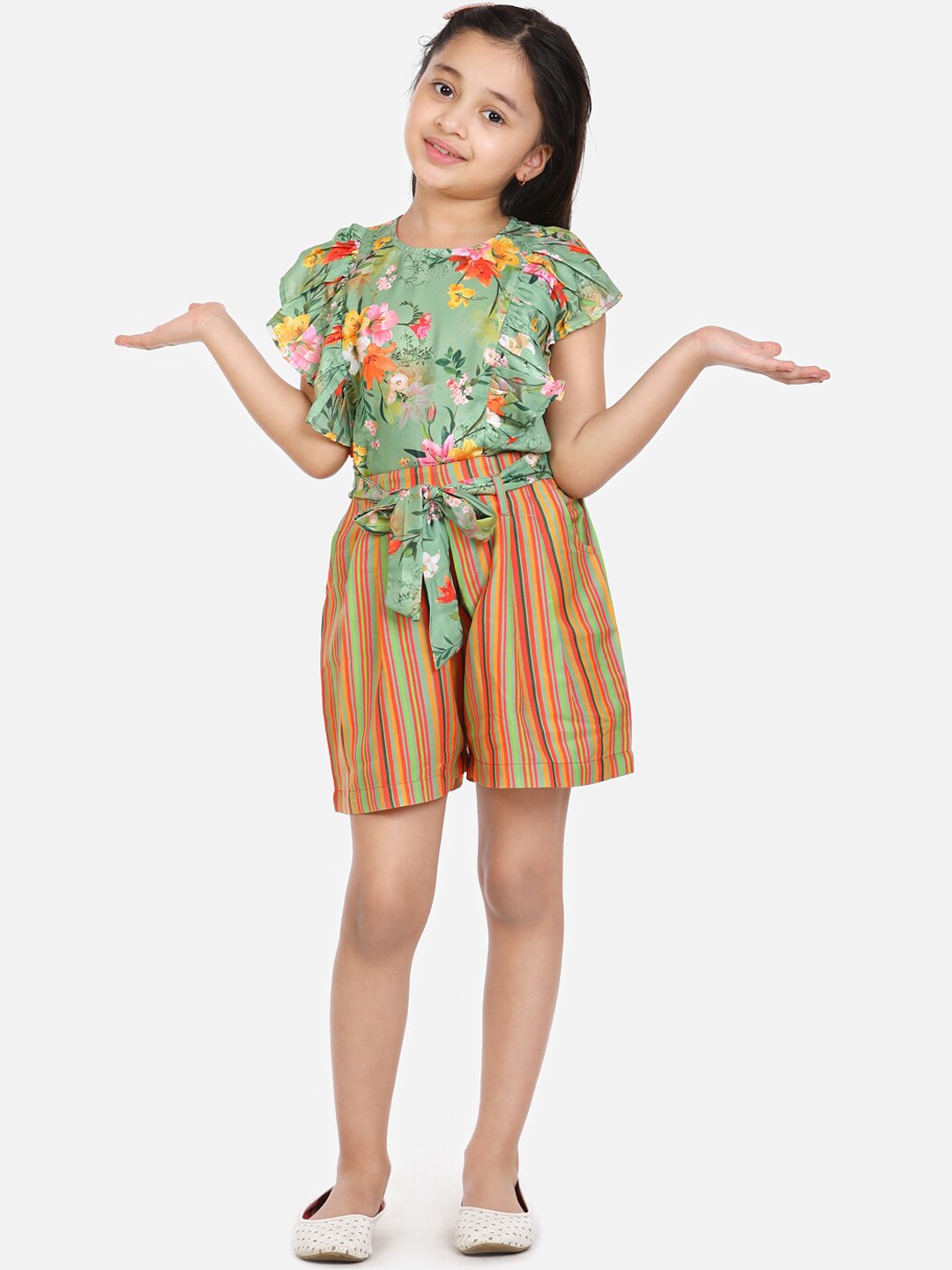 

LilPicks Girls Green & Orange Printed Top with Shorts