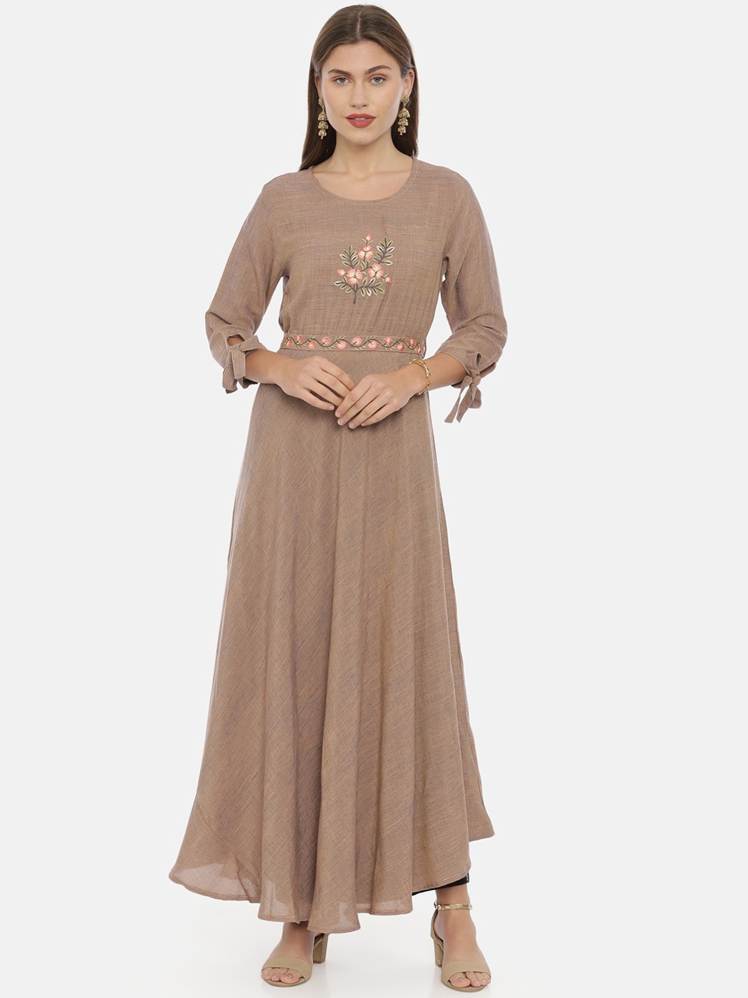 

Neerus Women Brown Solid Anarkali Kurta