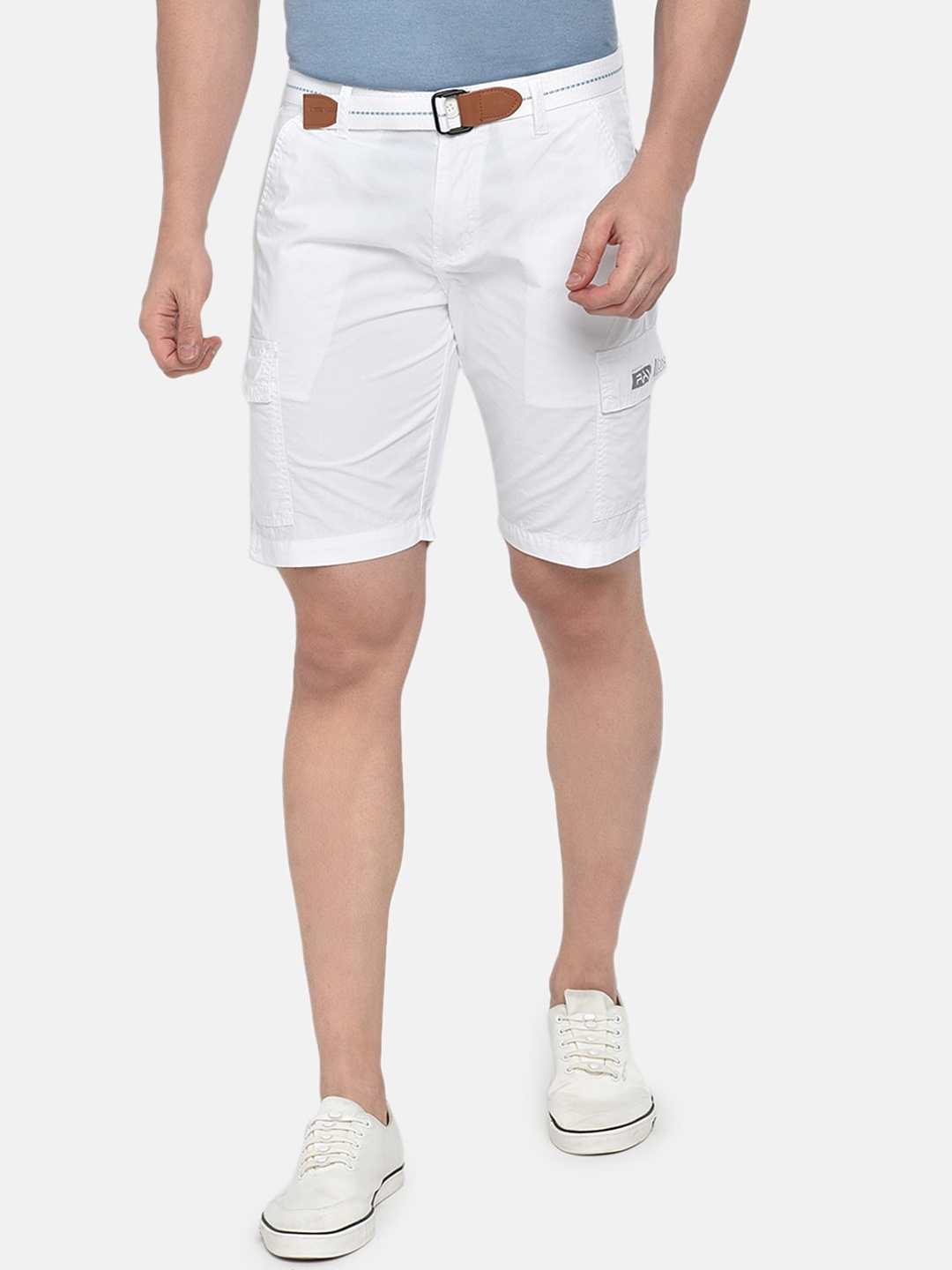 

beevee Men White Solid Regular Fit Cotton Cargo Shorts