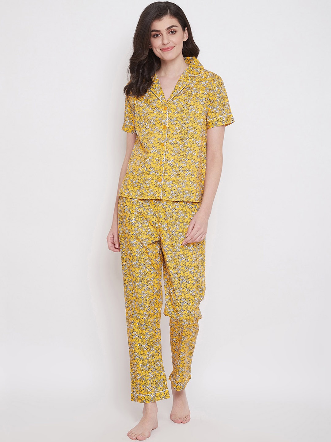 

Clovia Women Yellow Printed Night suit
