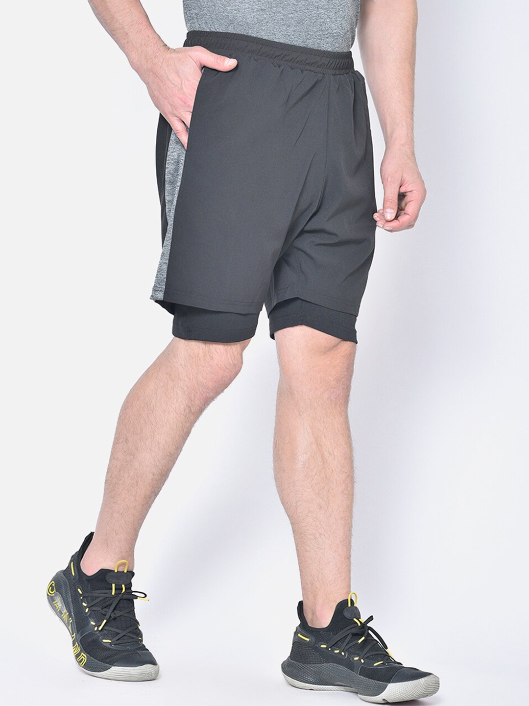 

CHKOKKO Men Grey Solid Regular Fit Sports Shorts