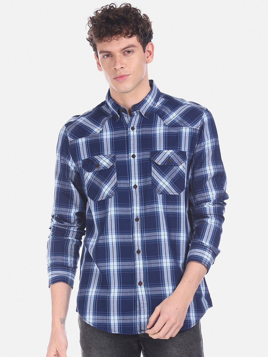 

Aeropostale Men Blue Regular Fit Checked Casual Shirt
