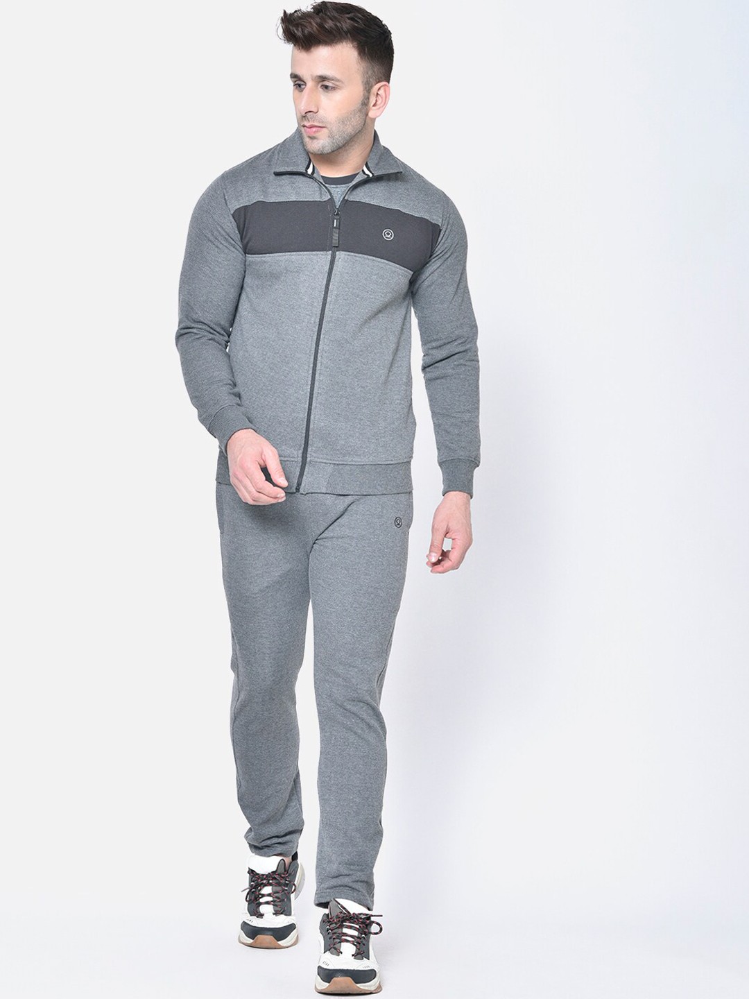 

Chkokko Men Grey Melange Solid Tracksuit