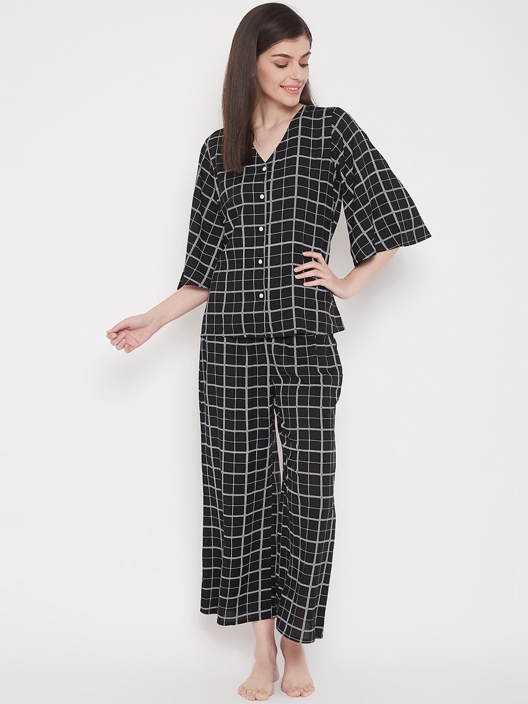 

Clovia Women Black Printed Night suit