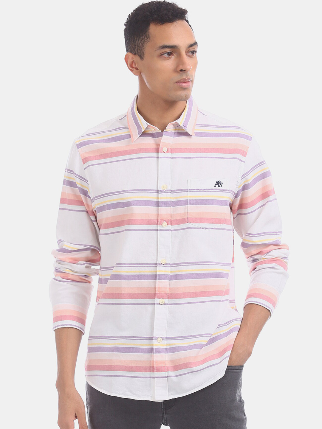 

Aeropostale Men Pink & Grey Regular Fit Striped Pure Cotton Casual Shirt
