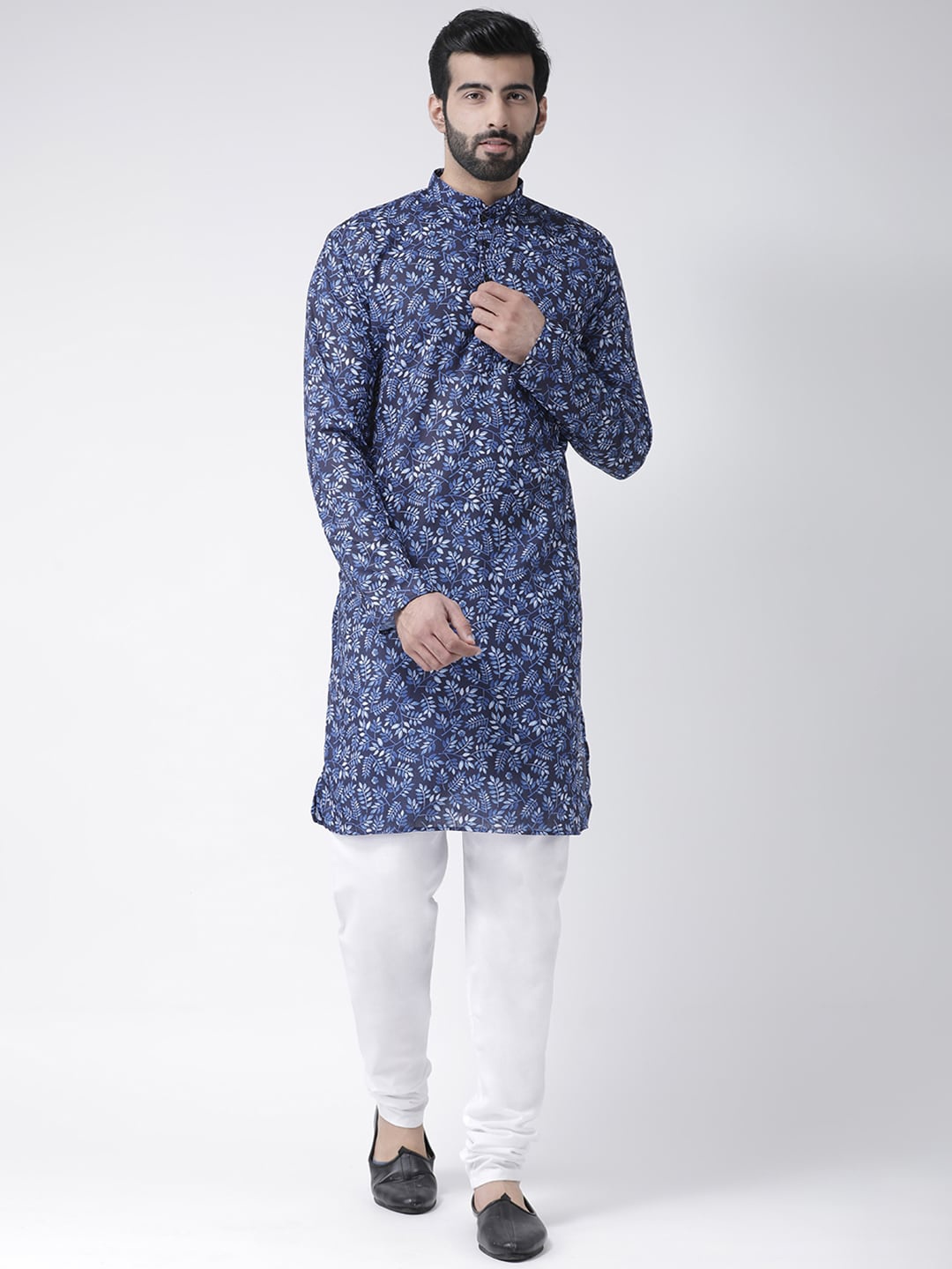 

Hangup Men Blue & White Printed Kurta with Churidar