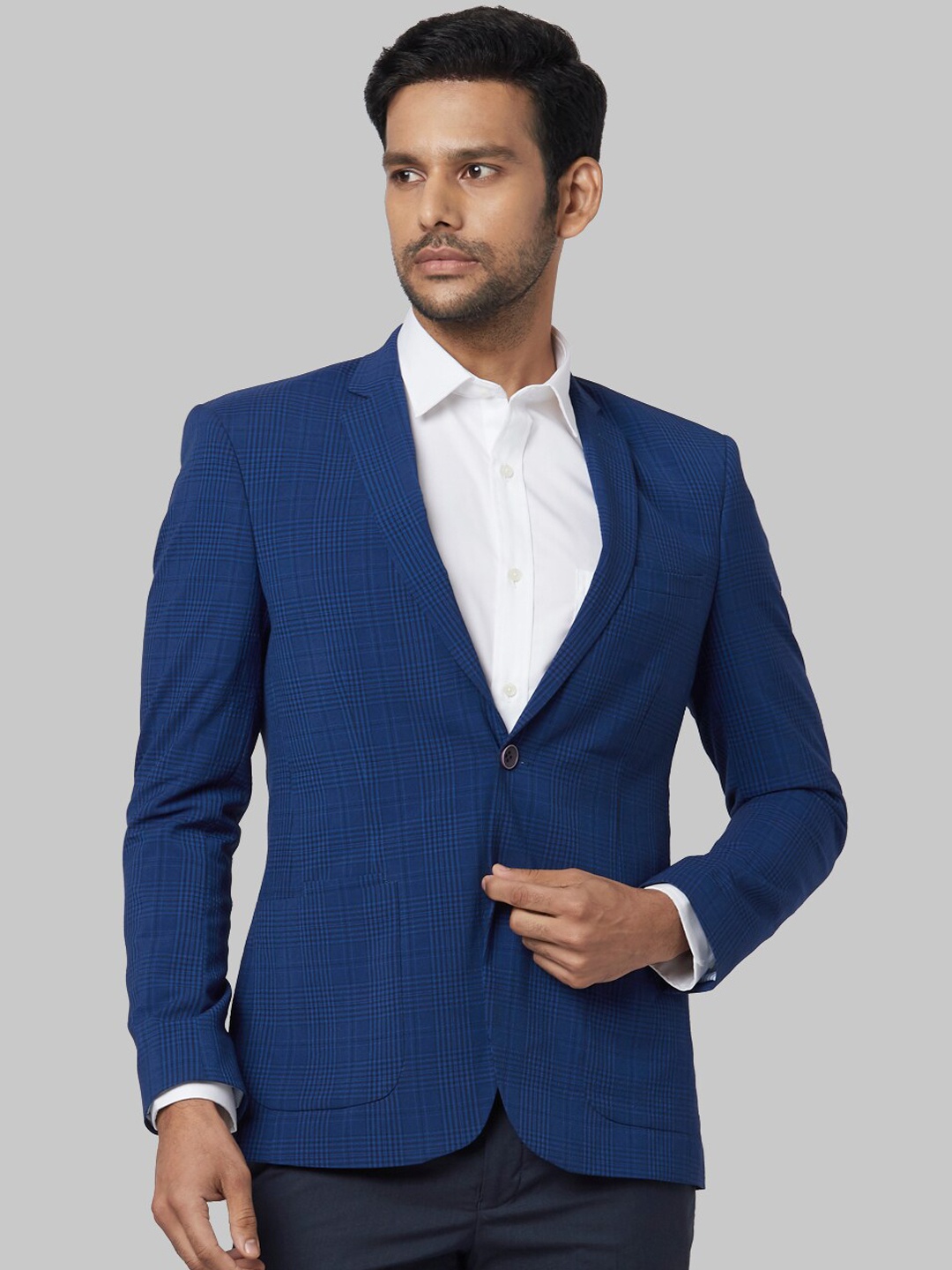 

Park Avenue Men Blue Checked Single-Breasted Blazer