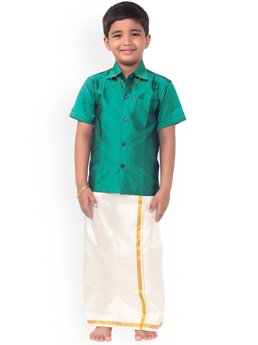 

Thala-thalapathy Boys Green & White Solid Shirt and Veshti With Gift Set