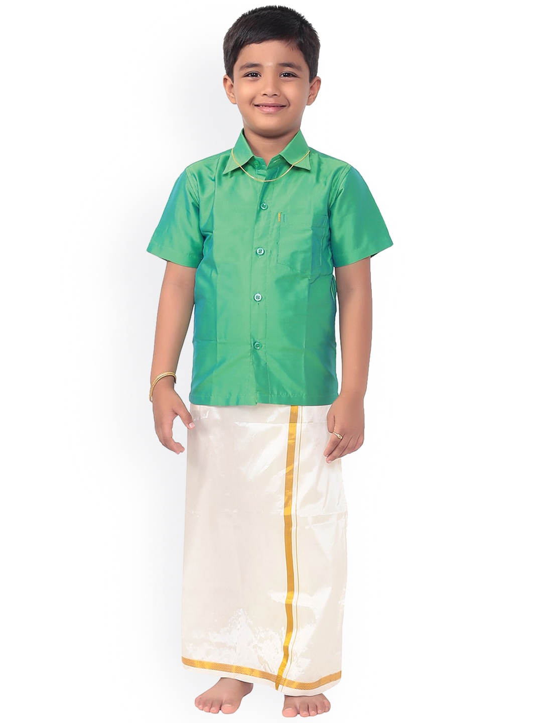 

Thangamagan Boys Green & Cream-Coloured Shirt and Veshti