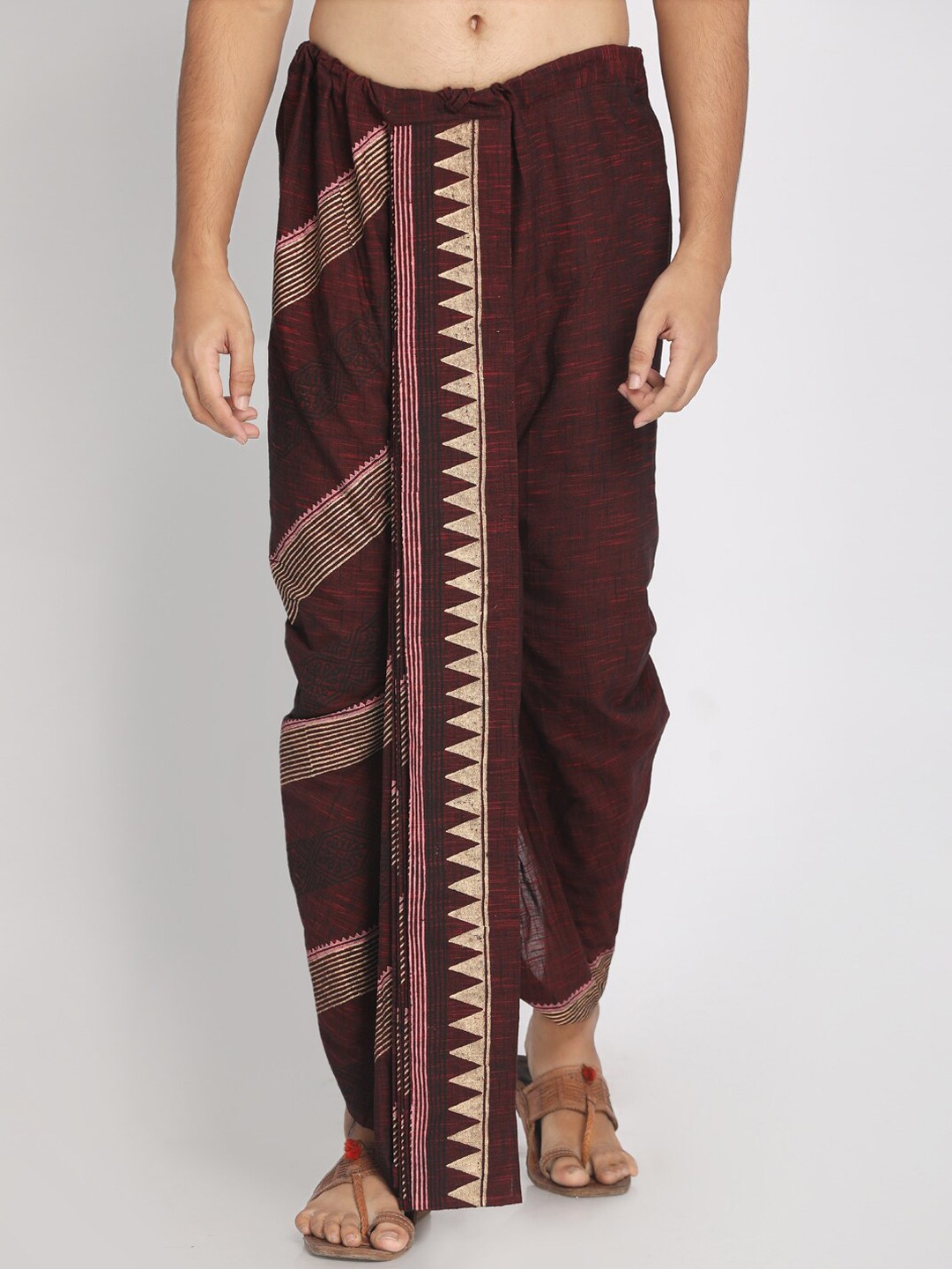 

Nakshi Men Maroon & Gold-Coloured Printed Dhoti