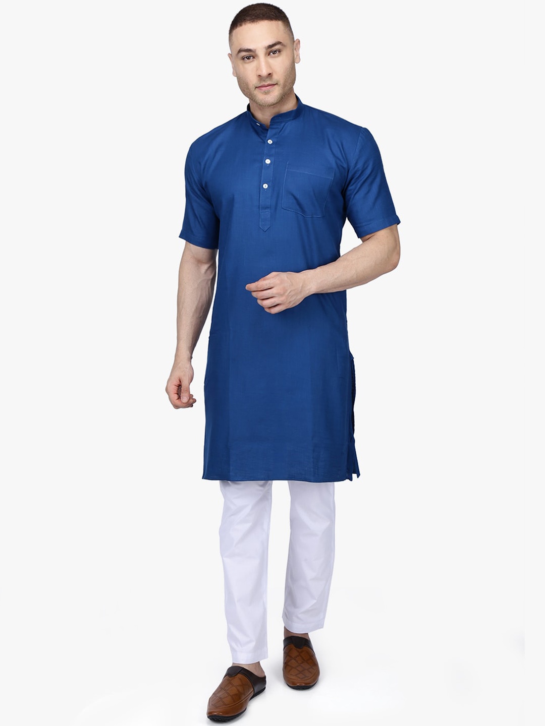 

RAJUBHAI HARGOVINDAS Men Navy Blue & White Solid Kurta with Pyjamas