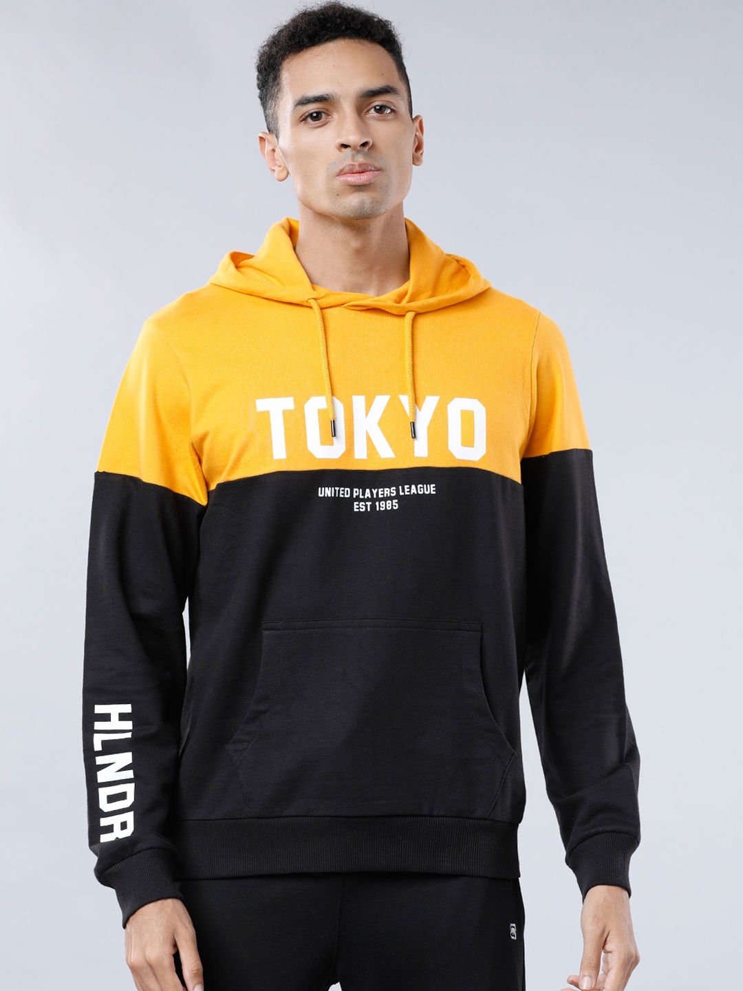 HIGHLANDER Men Black & Yellow Colourblocked Hooded Sweatshirt
